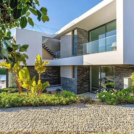 Villa Carvoeiro Sleeps 8 With Pool And Wifi *